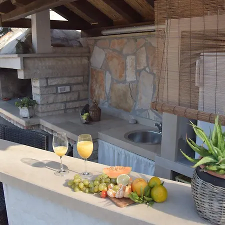 Sky With Stunning View * Selca (Brac)