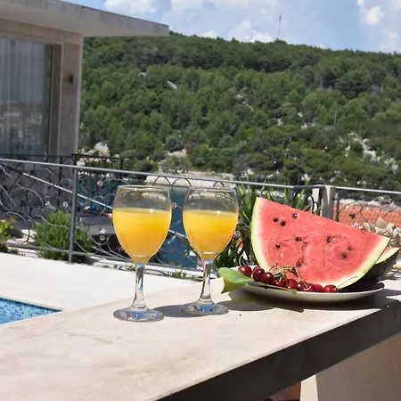 Sky With Stunning View Selca (Brac)