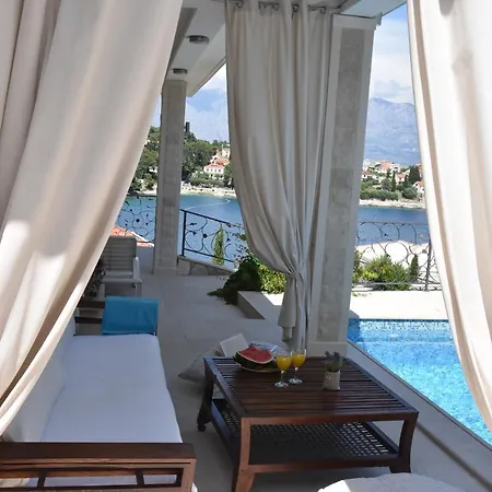 בית נופש Sky With Stunning View *